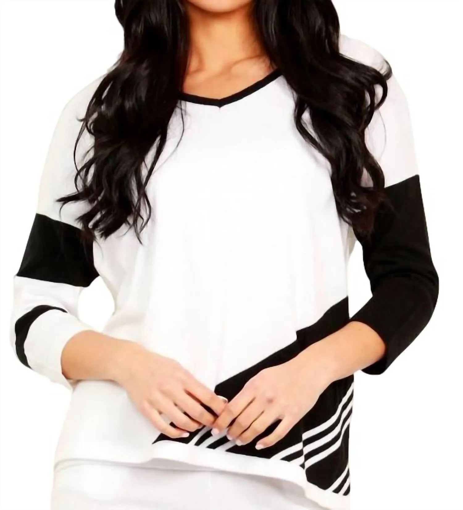 Abstract V-Neck Pullover